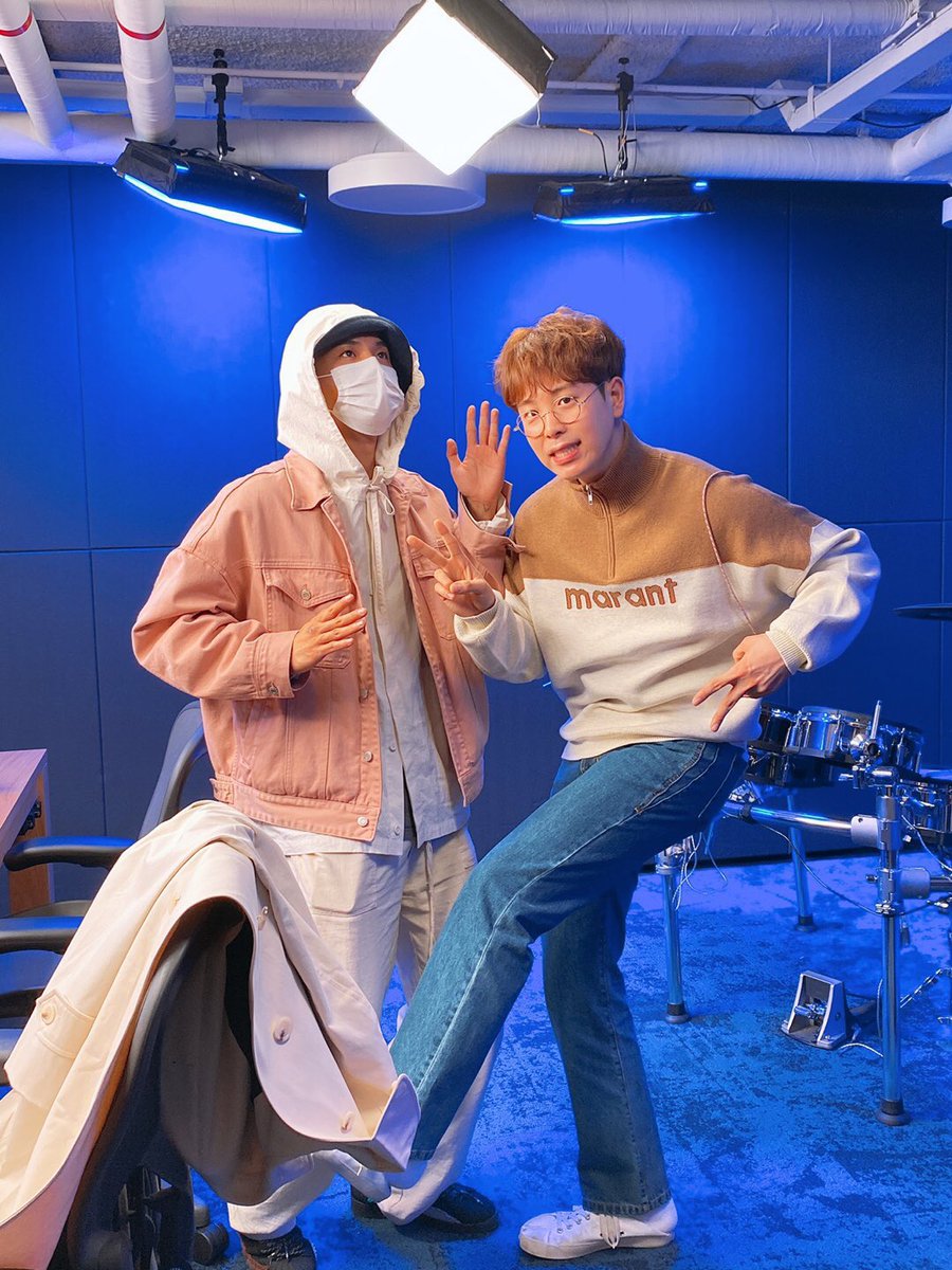 INSEOMX's tweet photo. 010721|Hashtag party

Oficialmente (después de poco más de un año) hoy es la última transmisión de Brrrrfriends! 🥺  Lo extrañaremos💙💙
Únete al evento con el siguiente Tag:

🏷FRIES WILL MISS BRRRRFRIENDS #MINO_BrrrrFriendsFinale #MINO @yginnercircle @official_mino_ 위너 송민호 https://t.co/qxM81Wz6oW