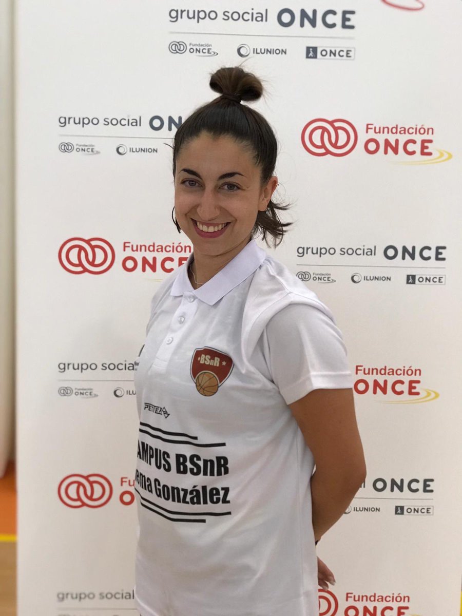BSnRasgos's tweet photo. 🤩 Aquí tenemos a la penúltima técnico que forma el equipo del #CampusSinRasgos21

🙋🏽‍♀️ Ella es @CeliaGarroteH, responsable de formación en @BSnRasgos y técnico en nuestro campus desde los inicios

¡Es un orgullo que sigas con nosotros! ¡Gracias Celia! 🤗 https://t.co/I1UAjeYZ1u