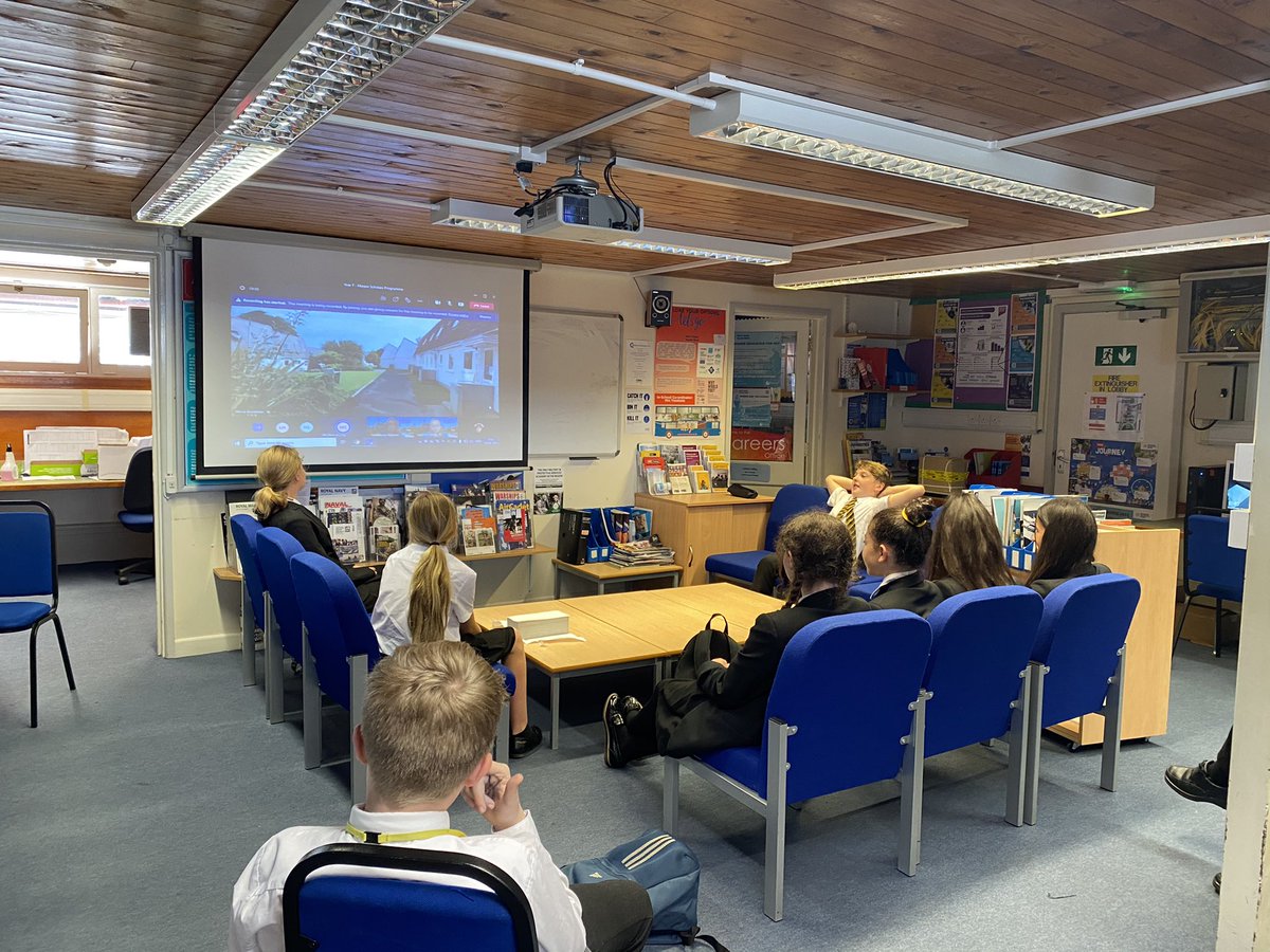 Week 4 of the Plymouth Marjon Scholars Programme and our students are enjoying their virtual tour of the campus <a href="/MarjonOutreach/">Marjon Outreach</a> @Y7Hele #raisingaspirations <a href="/HelesSchool/">Hele's School</a>