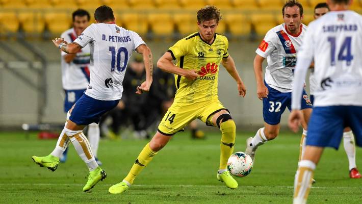 adem99kaya's tweet photo. Coventry City are in talks with Wellington Phoenix over the signing of 25 year old New Zealand midfielder Alex Rufer. 

#PUSB @Coventry_City @WgtnPhoenixFC @ALeague https://t.co/FtQ9Xy536v