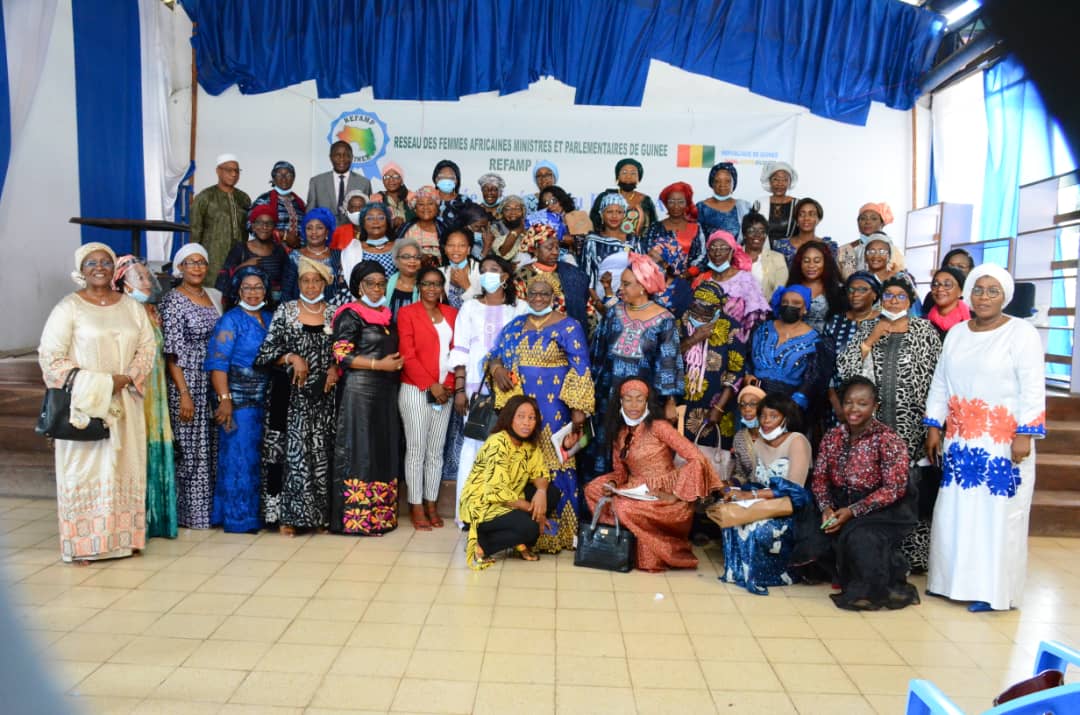 WAFRICA_ONG's tweet photo. Mariama Satina Diallo SY, Ancienne ministre du Tourisme et de l’Artisanat de #Guinee, et PDG du Grouoe Mondial Tours, elue présidente du chapitre GUINEE du Reseau des Femmes Africaines Ministres & Parlementaires #REFAMP/G pour 3 ans #AfricanWomenLeaders
https://t.co/HESoCXCVKt https://t.co/U7bKSl9YTu