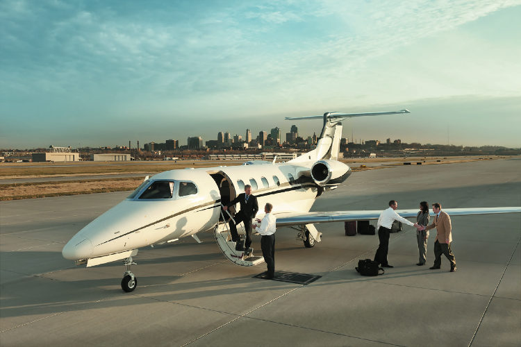 JetCardsDotOrg's tweet photo. Here is an overview of the private aviation company @flyairshare and their jet card programs https://t.co/wJZKlGtZZ5  #privatetravel #luxurylifestyle #businesstravel #jetcards #corporatejet #privatejetcard https://t.co/hB643Mt14w