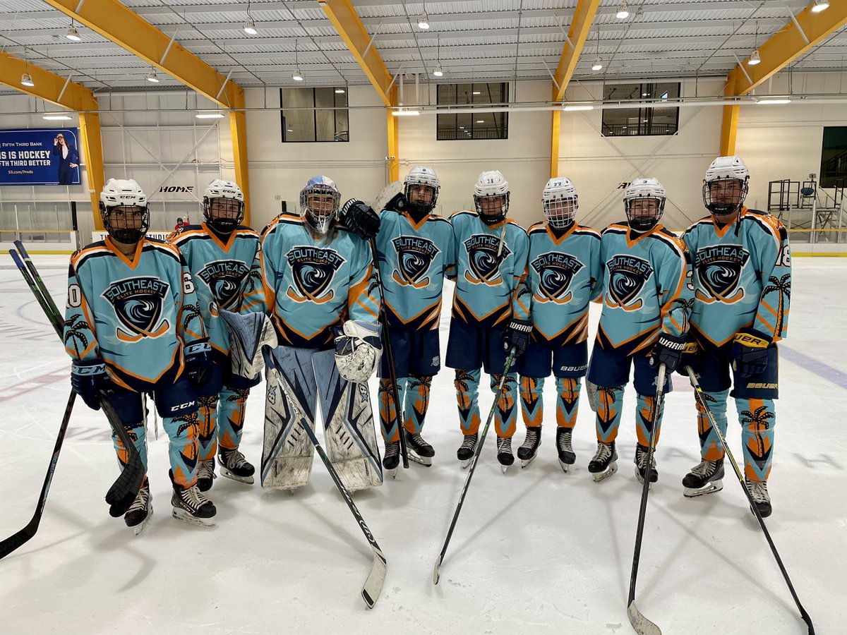 06_Alliance's tweet photo. Eight of our players representing Southeast Elite @worldselectstrophy. Off to the sweet 16! Also @dryden_dervish and @christian____renaud here too with Brooklyn Knighthawks  and Northstars Elite East respectively #playthebest https://t.co/3JxJ6O3eTn