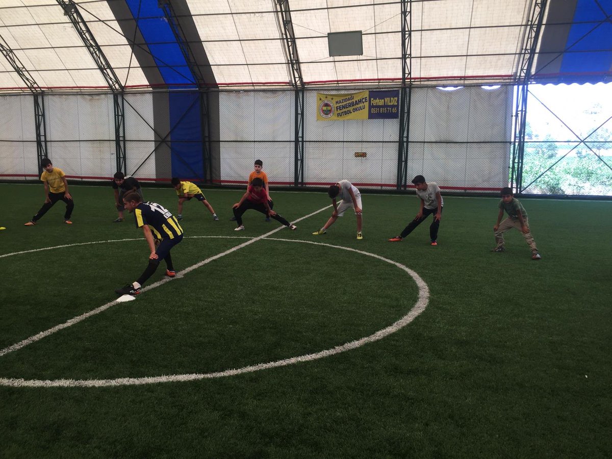 Yaz Futbol kursumuzdan birkaç kare.<a href="/mebhbogm/">MEB Hayat Boyu Öğrenme Genel Müdürlüğü</a> <a href="/ybuyuk34/">Yusuf BÜYÜK</a> <a href="/mardinilmem/">Mardin İl Millî Eğitim Müdürlüğü</a> <a href="/Tekinoruc1/">Tekin Oruç / Şehir-Yaşam-Memleket ve Hak Sevdalısı</a> <a href="/aydiner_sah/">Mehmet Şah AYDINER</a> <a href="/Maydin47/">Muhsin AYDIN</a>