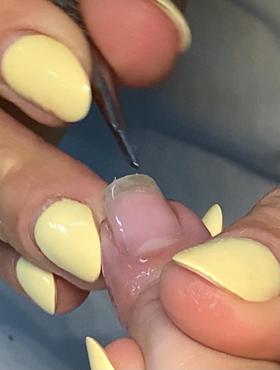 ImperatrizBella's tweet photo. Aos que perguntaram-me se Minhas unhas são de gel ou postiças, não tenho nada contra. Porém as Minhas são unhas naturais.
#manicure #humantoilet #sadic #cuticules #nails #openyourmounth https://t.co/9MlnsQE9Bz