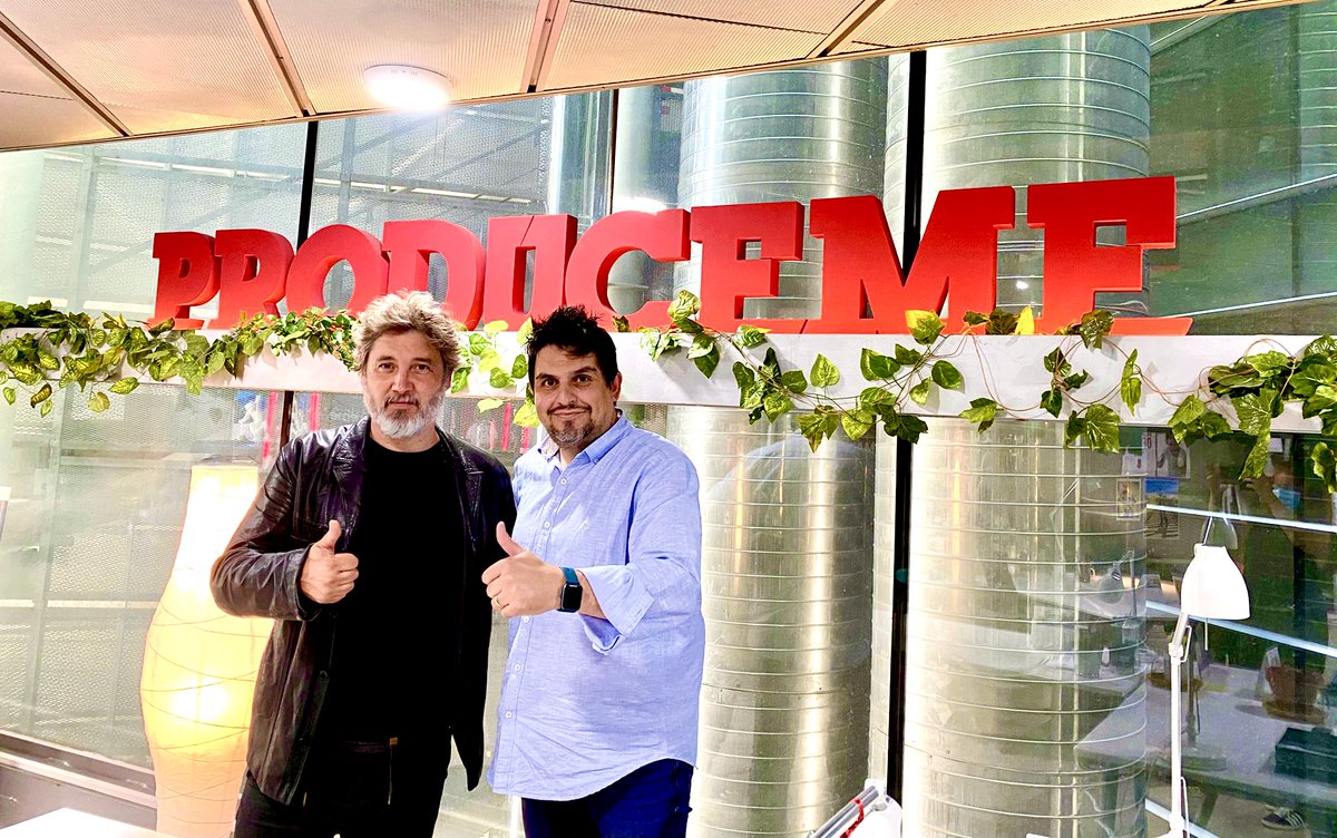 <a href="/2GIRAS/">2GIRAS management ®</a> / <a href="/PRODUCEME/">AlexLegend</a> y <a href="/HToscanoGuitar/">Hugo Toscano</a> , firman acuerdo de management.
El grupo de empresas dirigido por Bauti Martínez, gestionará el management en la carrera artística de HUGO TOSCANO.
#hugotoscano #lamusicaescultura #musica #nuevodisco #CulturaSegura