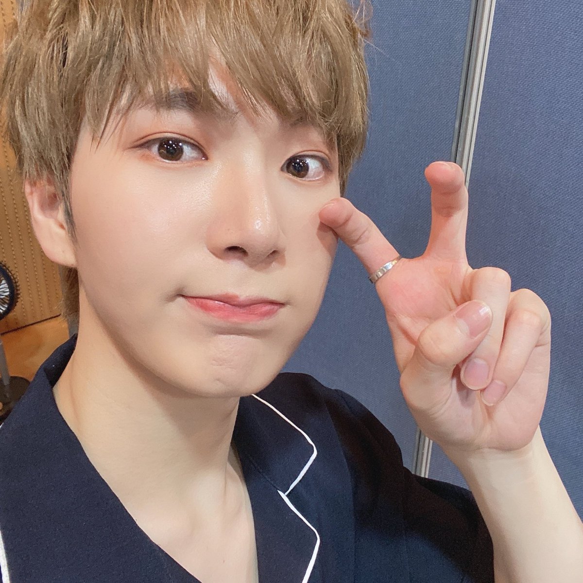 OmegaX_members's tweet photo. [#OX]

방송 보셨나요>^<
오늘 응원 너무 잘 들었어요!! 
이제 시작이다!!!!
그리고 재한이형 생일 너무 축하해요😊

#OMEGA_X #오메가엑스 #KEVIN https://t.co/iQD6Q6A4ND