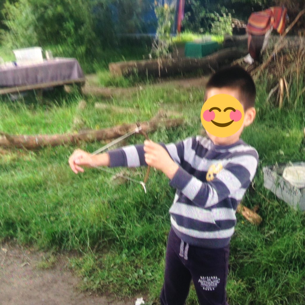 mvpsdigital's tweet photo. Yr2 having a great time at forest school making a stage to show our talent and making bows/arrows👩👍🌳 https://t.co/YYiowH4Hk3