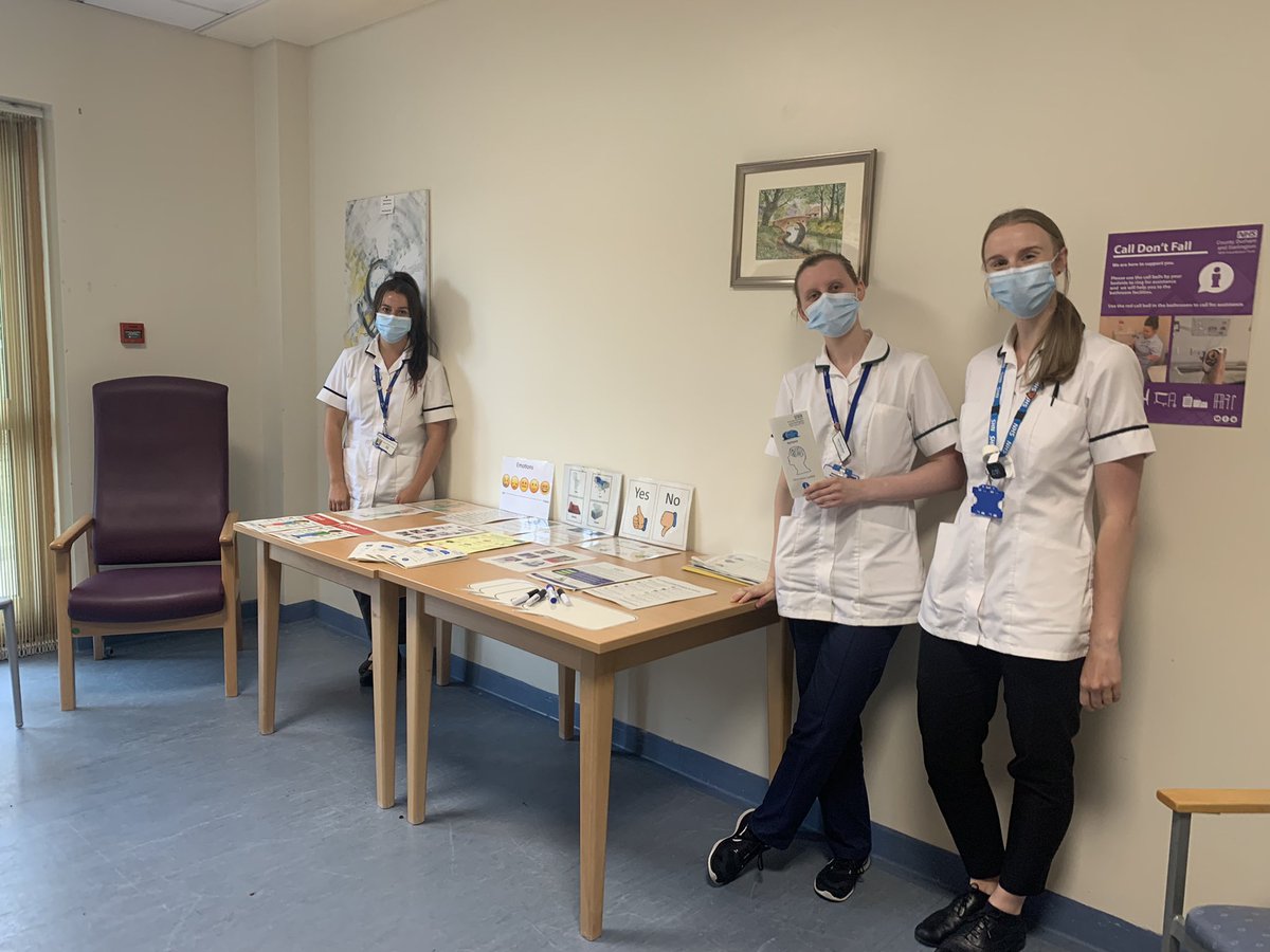 KeelySALT's tweet image. Successful drop in session for Aphasia Awareness here at BAGH on our Stroke Rehab Ward last week. Lovely to see other AHPs keen to get involved and learn more about aphasia too 🗣📝👍#AphasiaAwarenessMonth

@CDDFTSpeechDept @GivingVoiceUK @RCSLT @Meg_Christina95 @EmmaHodgsonSLT