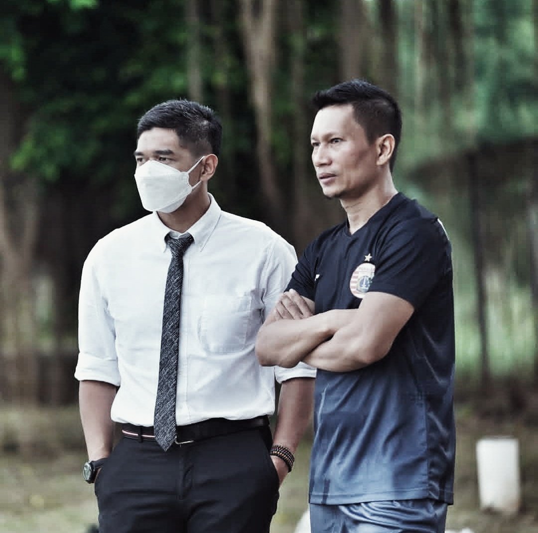 enthusiastftbl's tweet photo. Tetap tenang, karena masih ada mereka di tubuh Persija. Mereka tau yang terbaik buat klub kebanggaan kita (semoga). 😊 https://t.co/cMr2FdMygW