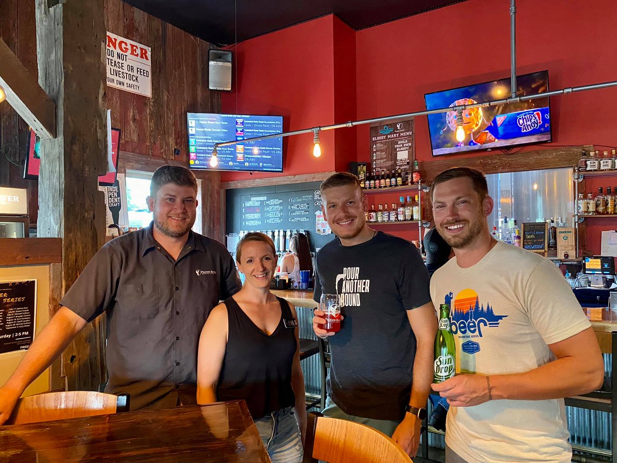 PourAnothrRound's tweet photo. 🍺🍺🍺🍺🍺🍺🍺🍺🍺🍺
#pouranotherround #beerpodcast #beercast #beer #beerme #ilovebeer #craftbeer #cheers #brewery #drinklocal #marion #wisconsin #pigeonriver #pigeonriverbrewingcompany #wiagproud #farmingfamily #TravelWI #discoverwisconsin
@PigeonRiverBrew @tnoremac @Jr68racer https://t.co/TQqruGKdAu