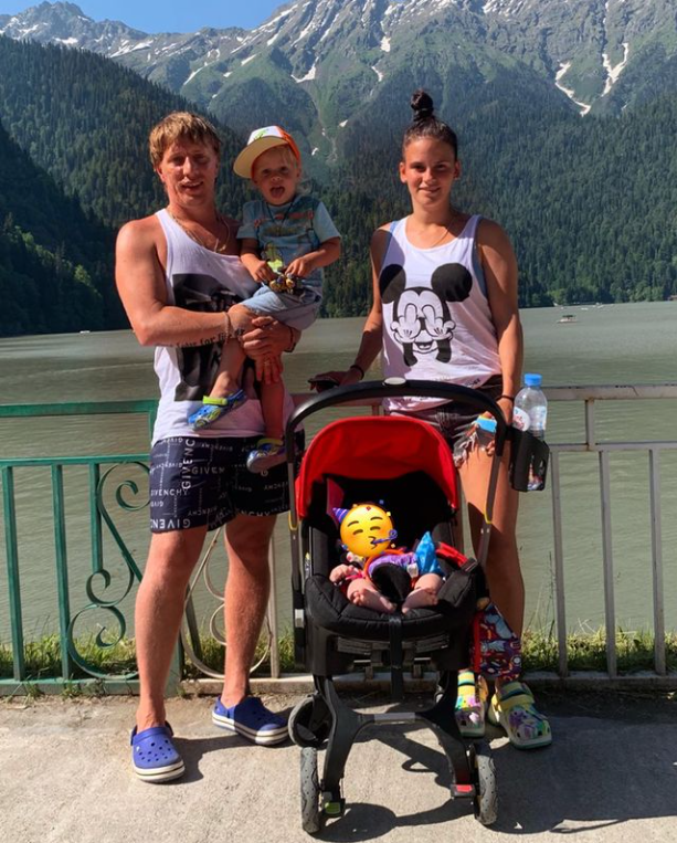 belyakova9's tweet photo. Lake "Ritsa" 1600 meters above sea level https://t.co/Q2GLbMJOaW