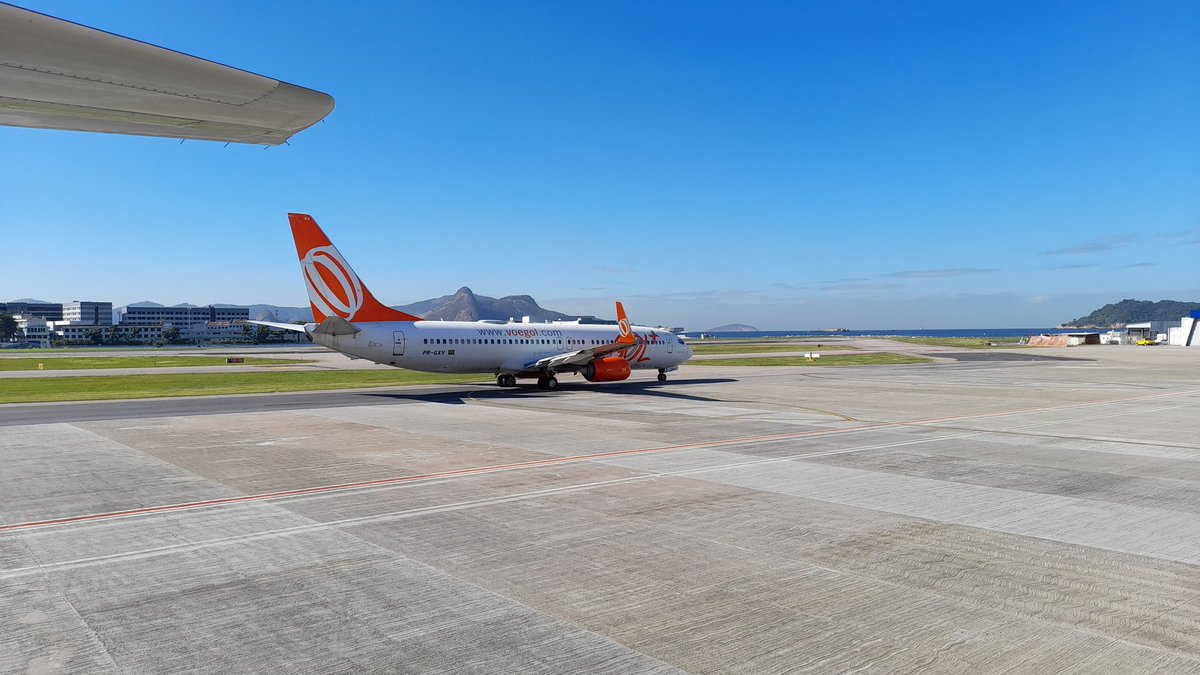 EPICSKY11's tweet photo. #SBRJ #B737 #A319  🇧🇷 https://t.co/ocudI62ogU