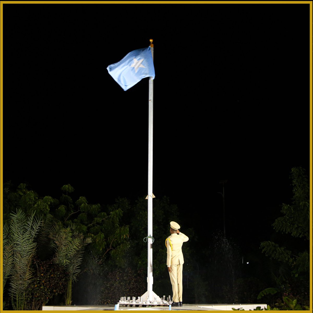 M_Farmaajo's tweet photo. On this #SomaliaAT61, let us repay the faith of our freedom fighters led by SYL by shining the light of patriotism by protecting the honour of our nation &amp; unite against tribalism, poor governance &amp; corruption. It is the greatest way to sustain their spirit for #SuccesfulSomalia. https://t.co/Zdd4yEatDa