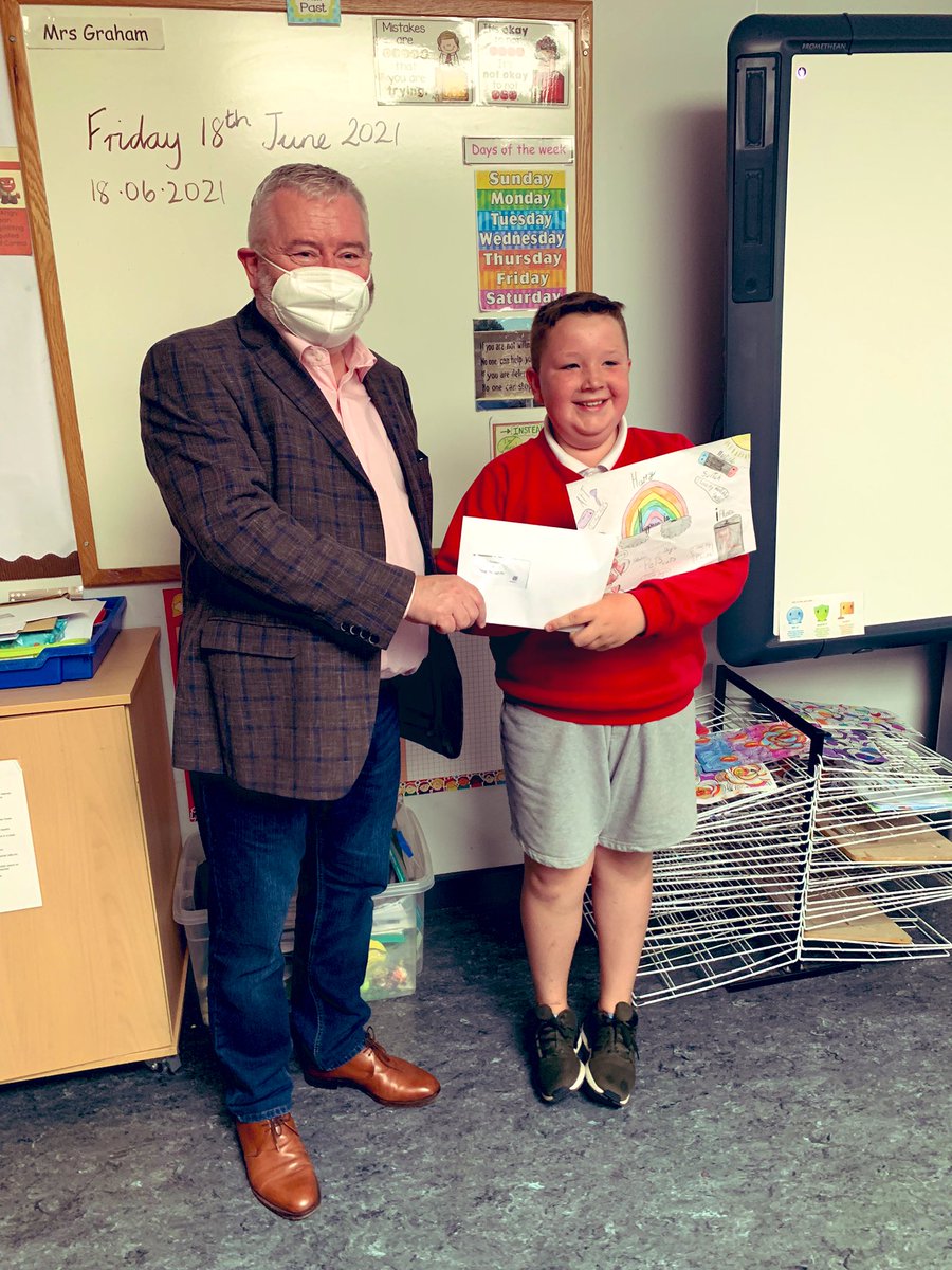 Some of our ‘Happy Art’ competition class winners <a href="/TaughmonaghPS/">Taughmonagh Primary</a> receiving their prizes from Board Member <a href="/RayHaydenAW/">Ray Hayden</a> #Art <a href="/AlMcDonnellSB/">Alasdair McDonnell</a> <a href="/dunlop_ni/">Alan Dunlop</a> <a href="/siobhanpscott/">Siobhan Scott</a> <a href="/DeirdremcDona15/">Deirdre mcDonald</a>