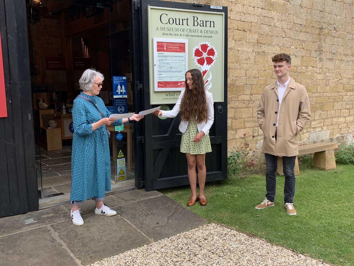 oldcampdonian's tweet photo. Another proud moment for CCS as Will and Anna pick up their bursary awarded by @courtbarnmuseum. The museum is brilliant at supporting our talented A Level students as they go into full-time arts education.  @CampdenSchool #arts #community #alevels https://t.co/AuPDKQ3Izy