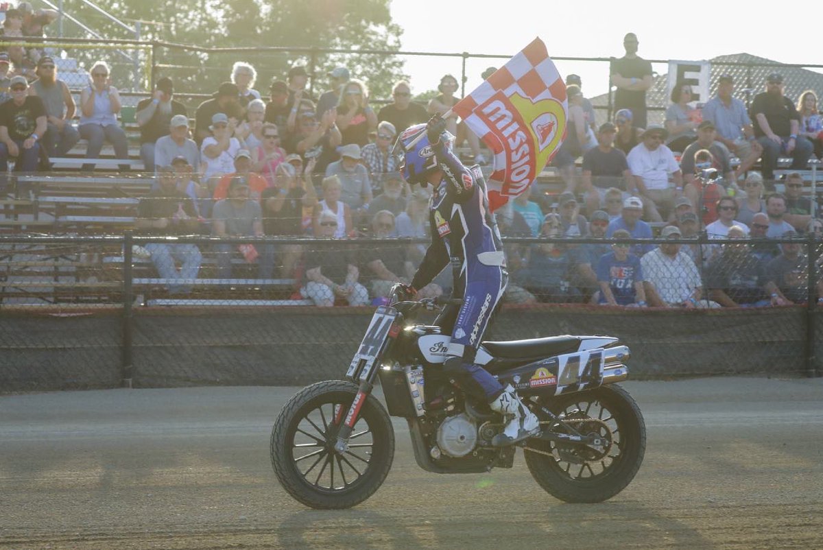 AmericanFlatTrk's tweet photo. .@brob44 is the current king 👑 of the @missionfoodsus #MissionChallenge!
Four challenges won and many more ahead! 💵💵💵
#2Fast2Tasty #ProgressiveAFT https://t.co/DsQzJTIebW