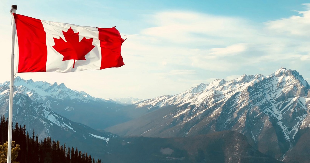 Salesevolve's tweet photo. Happy #CanadaDay from all of us at SalesEvolve! Wishing everyone a fun &amp; safe holiday! https://t.co/QTdNOLTAT1