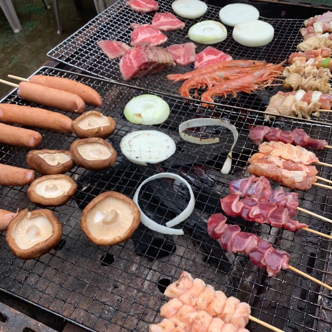 obirin_nothing's tweet photo. 今年も！BBQします！
【7月31日(土) 11時-16時】
◎場所: 竹一ガーデンバーベキュー場
◎料金: 1.2年生 ¥2,500

飲んだり食べたり水遊びしたり…🔫🍻🍖
みんなで楽しく夏を満喫しましょう^_^

ちょっとでも気になってる子はぜひ来てね！Instagram、TwitterにDMください！
#nothing⚽️  #bbq https://t.co/bxdJ5g8B6S