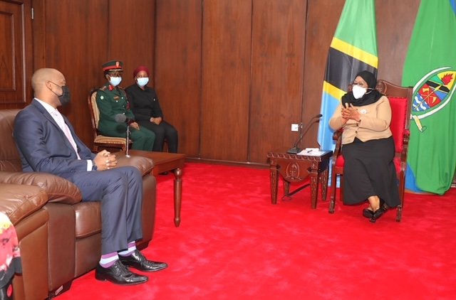 Yesterday H.E the Secretary-General  of the AfCFTA met with H.E Samia Suluhu Hassan, President of Tanzania. #shapingghecontinent #Africa #AfCFTA #OneAfricanMarket #Tanzania #TheAfricaWeWant <a href="/MeneWamkele/">Wamkele Mene</a> <a href="/SuluhuSamia/">Samia Suluhu</a> @sikoletfu