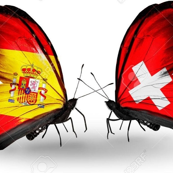 Vuela con 🛵🎾 hasta las semimifinales⚽. 
🇪🇸🤞🏼🇨🇭. Y después cenita en exterior... <a href="/ClubBernier/">Club Bernier</a>
Reservas 625740313 #yosoydevespas