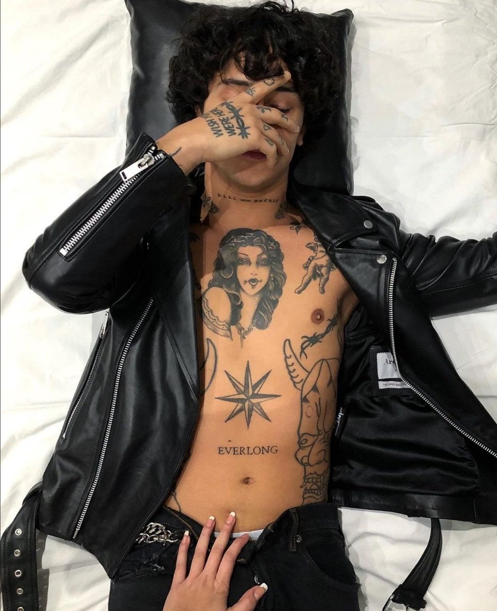 anteodurante's tweet photo. ㅤ
ㅤㅤㅤㅤyour gallery if dante
ㅤㅤㅤㅤwas your boyfriend.
ㅤ https://t.co/x9n5NkTez2