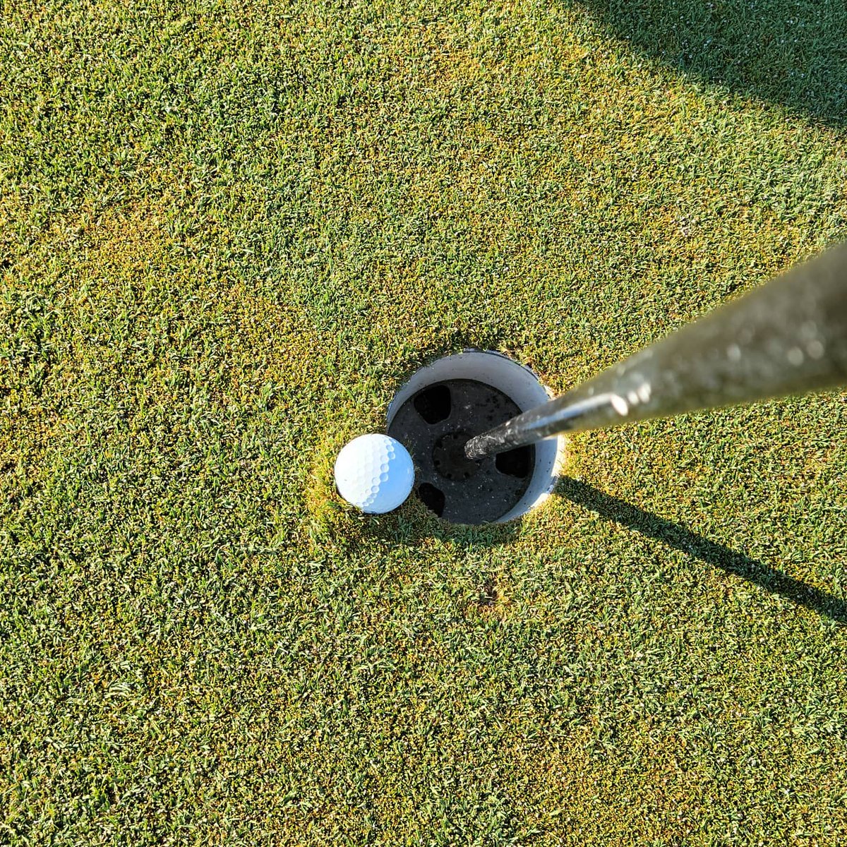Is it possible to come any closer to a hole in one??? Thanks for the round <a href="/SherwoodFord/">Sherwood Ford</a> <a href="/grantshaw11/">Grant Shaw</a> <a href="/ranchgolfcourse/">The Ranch Golf & Country Club</a> #backofthehole #almostaslamdunk