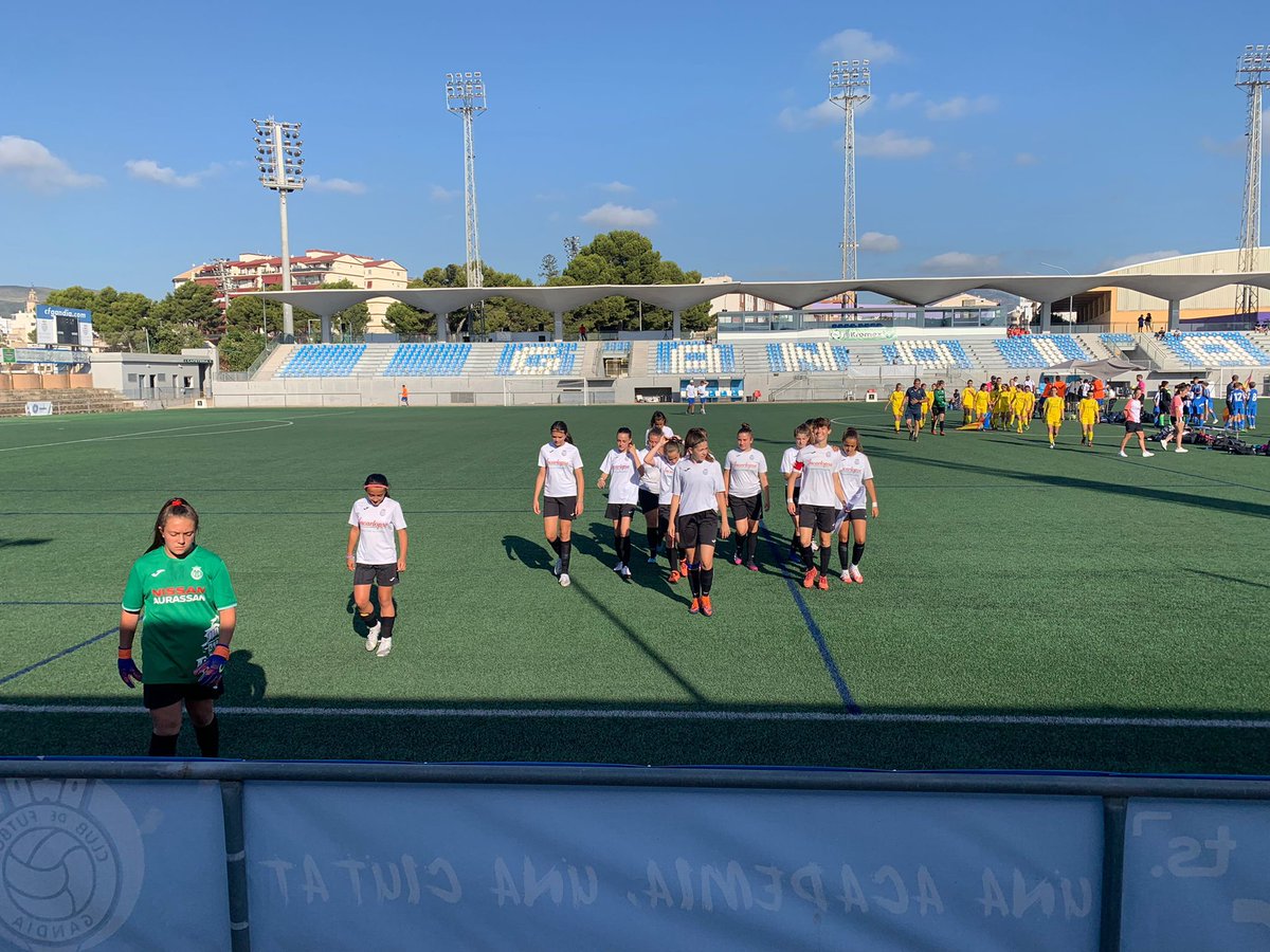 Hoy ha finalizado el Torneo Desafío Acsports en Gandía . 

Nuestras chicas has disputado la final, logrando el subcampeonato.

 ❗ Enhorabuena❗ 

Todo gracias al apoyo y la energía que les han brindado
 @Incarlopsa
@gruporujamar 
Y #DondeNacenLosSabores