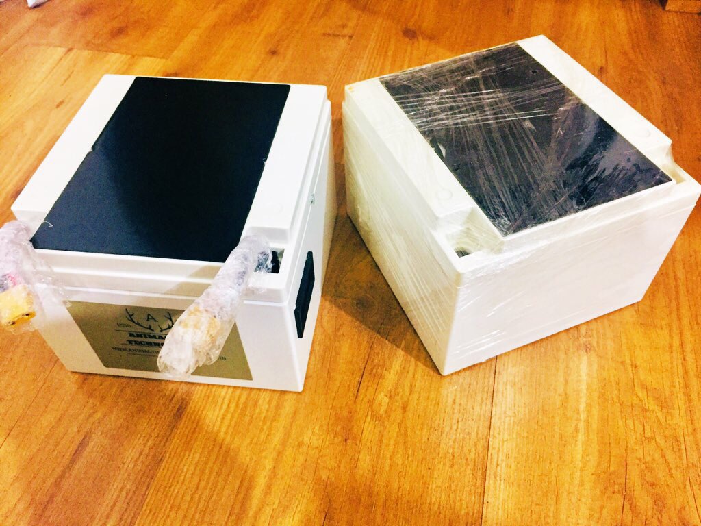 automate_co's tweet photo. Developed smart lithium ion battery 🔋 with BMS 35V 8000 MaH with single channel relay ON/OFF remote control and battery voltage monitoring by Micro controller.
Working on second smart lithium ion battery 🔋 with BMS 12V 5000 MaH with same function. https://t.co/ootyTqCN8E