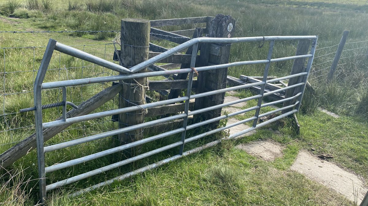 Maria_M64's tweet photo. @Bradford_CROW Access is blocked on the footpath by the Doubler Stones onto Addingham High Moor. Please investigate https://t.co/QVzVnbsvJy