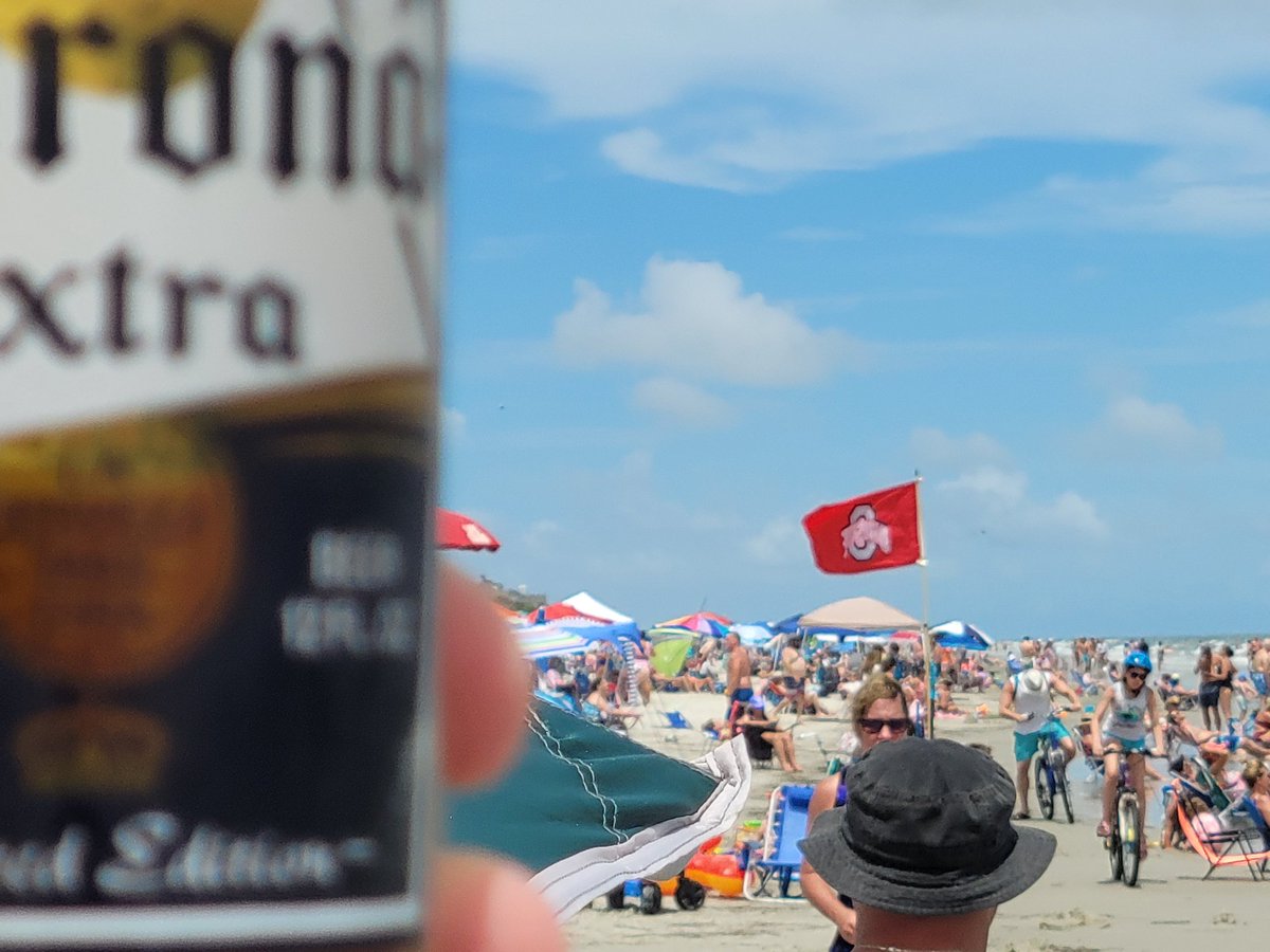 TheEngibeer's tweet photo. Found my beach @corona @OhioState #gobuckeyes #gobeer https://t.co/s293Lx1eaT