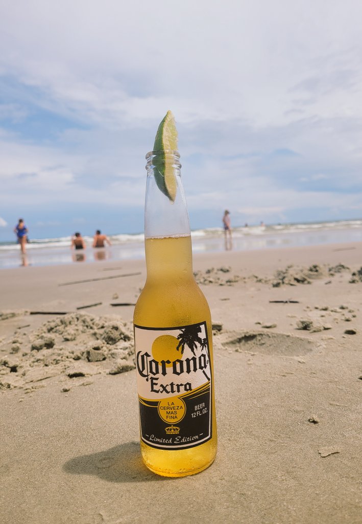 TheEngibeer's tweet photo. Found my beach @corona @OhioState #gobuckeyes #gobeer https://t.co/s293Lx1eaT