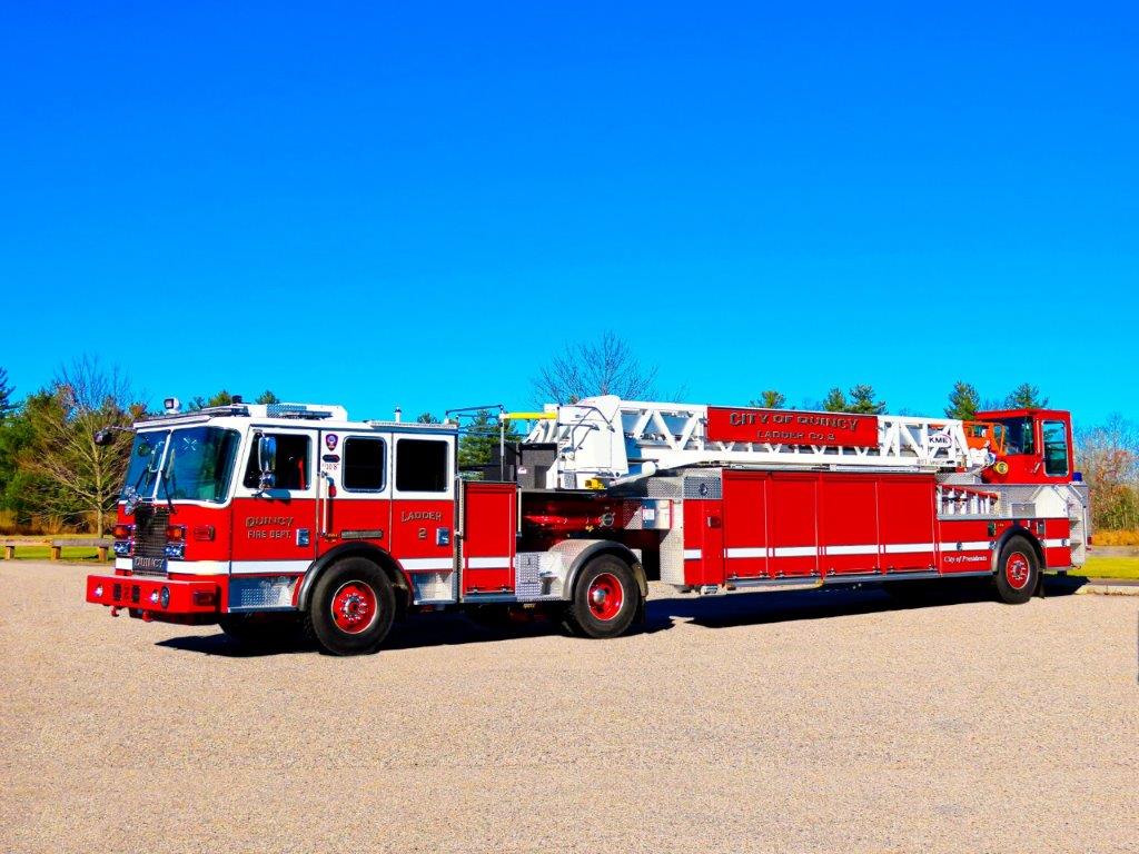 KMEFire's tweet photo. The #TruckOfTheMonth for #July is the City of Quincy Fire Department's 101' #TDA.
#KMEWorksForYou #KMEFire #TractorDrawnAerial #AerialCat #ConfidenceAtEveryStep #KME
Sold by: Bulldog Fire & Emergency Apparatus https://t.co/NSfJoKNyoU