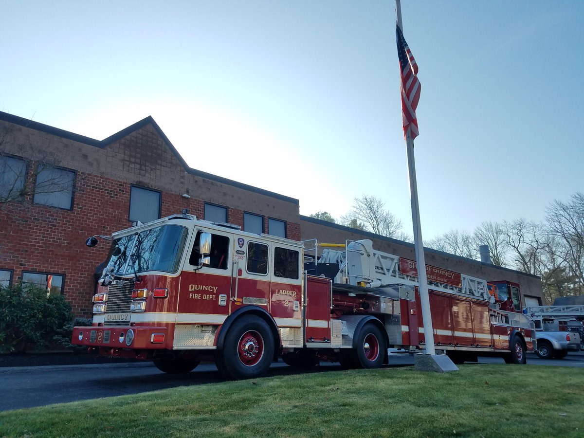 KMEFire's tweet photo. The #TruckOfTheMonth for #July is the City of Quincy Fire Department's 101' #TDA.
#KMEWorksForYou #KMEFire #TractorDrawnAerial #AerialCat #ConfidenceAtEveryStep #KME
Sold by: Bulldog Fire & Emergency Apparatus https://t.co/NSfJoKNyoU