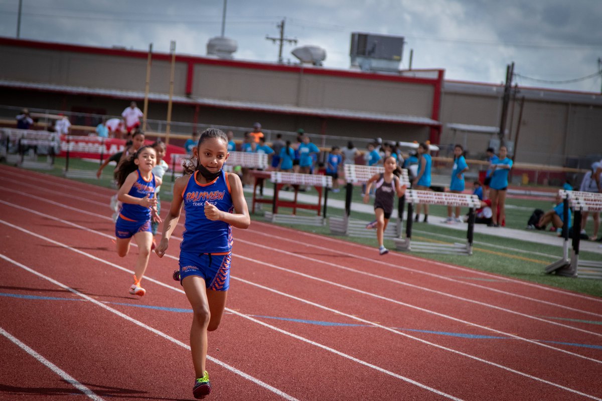 CityOfMissionTX's tweet photo. 🏃♂️ TAAF track meet at Sharyland High School today! Congrats to all the participants, and thanks to all the crews and volunteers for helping to put this together for the kiddos. #MissionProud #FitMission https://t.co/7OQgMMPNEU