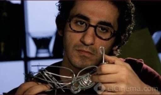 في زعل كده بيخليك ساكت ، لا بتعاتب ولا بتلوم ولا بتهتم بأي حاجه..