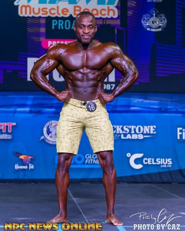 miamusclebeach's tweet photo. Jeph Gabriel came back!!! And he came back bigger & better 💪
Congratulations on your 2nd place showing at the @protan_official #MiamiMuscleBeachPro in IFBB #Masters #Men’sPhysique 🏆 https://t.co/DkcVcrf7SF