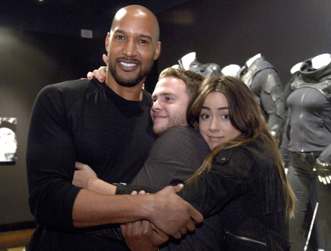 Happy birthday director Henry Simmons!       