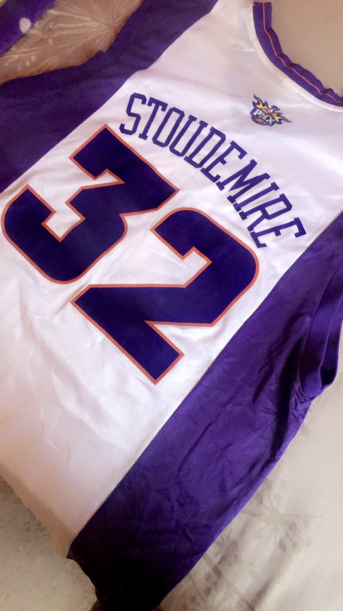 KeshP_KP's tweet photo. Jalen wants my old #Stoudemire #jersey 🤣🤣🤣! https://t.co/E8Qv0B4ZLS