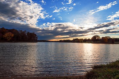 TrinityComClean's tweet image. Bored already? Take a look at some suggestions to fill your summer days with fun!  conta.cc/3jE24yl
While you are off exploring let us take the office cleaning off of your plate. Contact us for a free office cleaning evaluation.