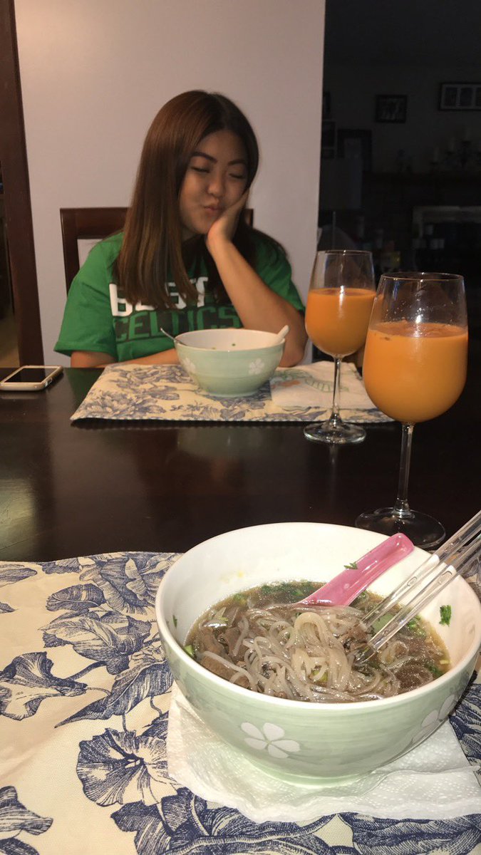 barbararayee's tweet photo. Not ready for my bestie to move away today. Someone turn off the water works https://t.co/HIbYf2FuPZ
