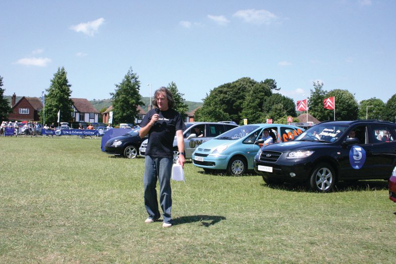 EbMotorshow's tweet photo. The #Eastbourne Motorshow ran from 1999-2010 at Sussex Downs College and was the largest of its kind in the South of England. @MrJamesMay hosted for 3 years. #EastbourneMotorshow #MotorshowEvents https://t.co/34sc8MBsTZ