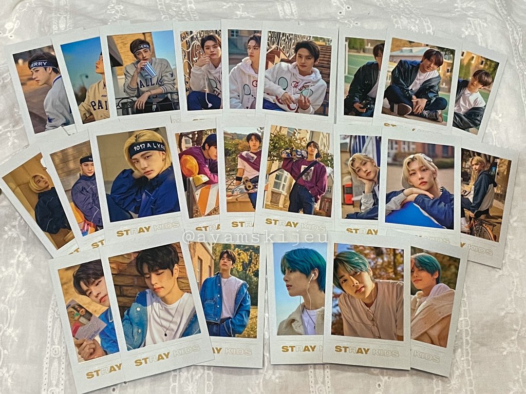 ayamskijeu's tweet photo. Karna Hyunjin udah balik, Ayam mau adain giveaway! 🤍

🎁 Hadiah: Lenticular &amp; Pola set Beyond untuk 8 pemenang

Rules :
1. INA Stay only
2. RT tweet ini
3. Rep @Stray_Kids ot8 pic + pilih salah satu dr lenti / pola set &amp; pilih 1 member
4. Rep dom km

End 8 July 2021
Good luck🍀 https://t.co/ry9I2BWhIU