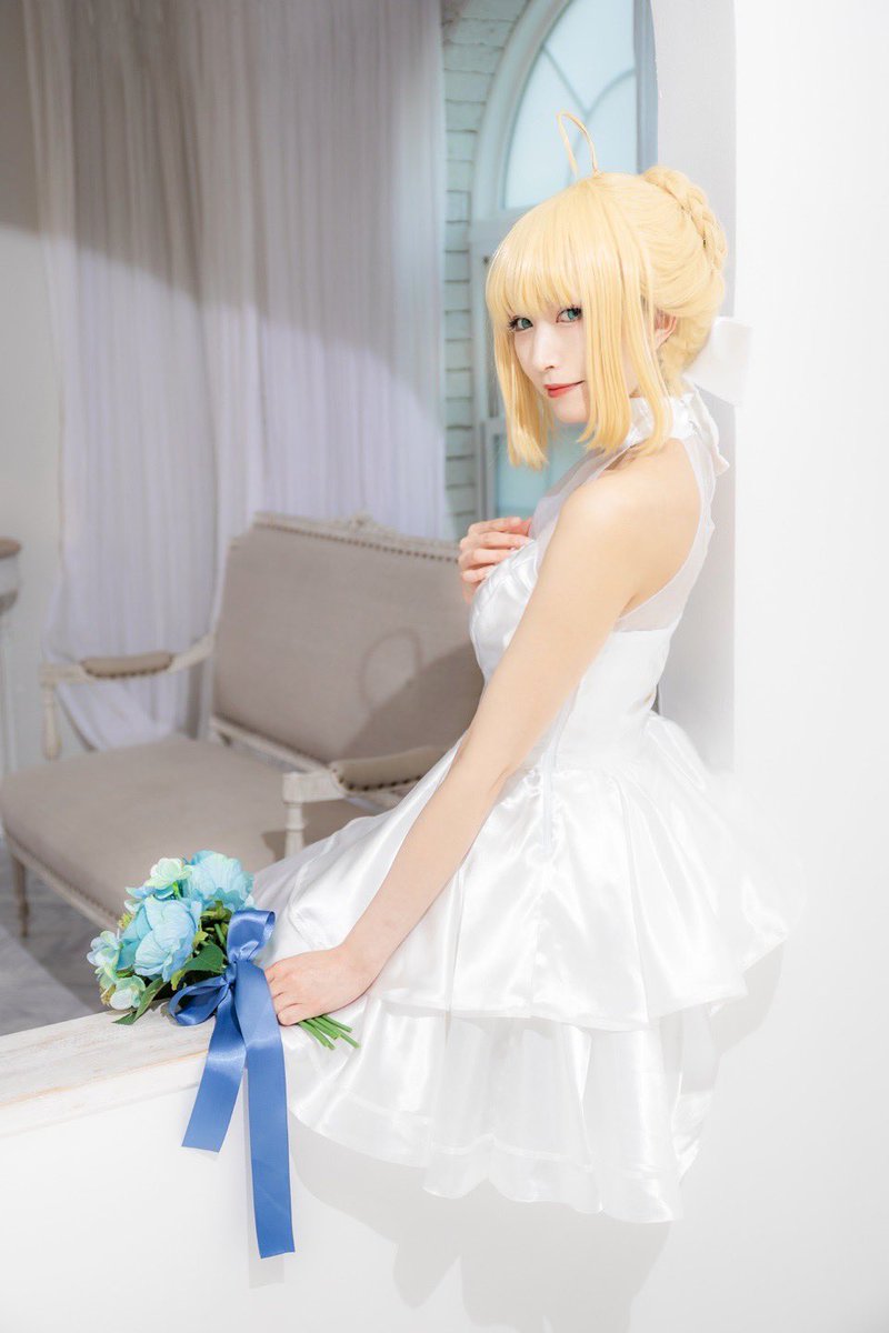 shakeikurararan's tweet photo. cosplay.
Fate/staynight
アルトリア・ペンドラゴン
15th TYPE-MOON展 ドレスver.

📸sighさん
#いくらこすめもりー https://t.co/bsGKO3gUNo