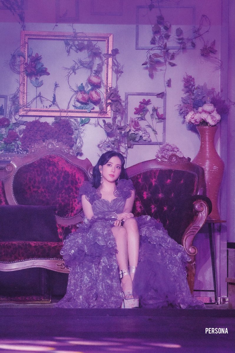 vsoo_twt's tweet image. This Jisoo               with         This Taehyung