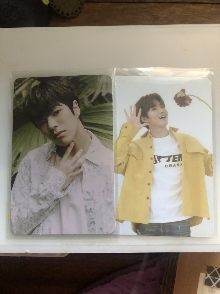 _haeshicart's tweet photo. wts lfb onhand ph

🌻 sold as set only for 260
🌻 onhand &amp; ready to ship
🌻 payo or 1 day reservation
🌻 i can send you the con of the pc just dm if sure buyer!

🏷 treasure pc ph onhand junkyu ar photocard treasure effect jaehyuk chapter 3 pc ph https://t.co/xLzBsyCyr6