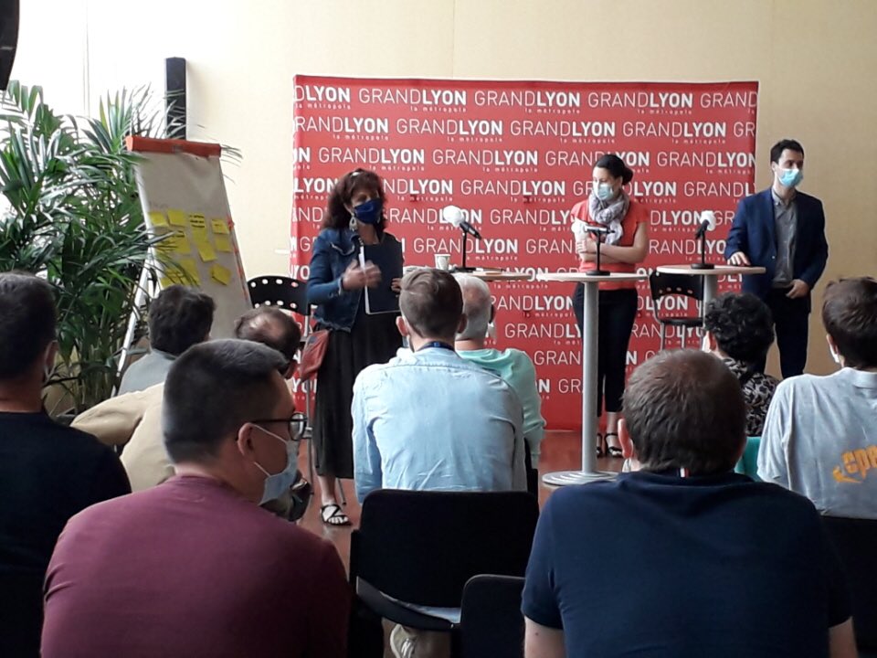 LucileBilland's tweet image. Rencontre des acteurs de la #prévention, experts APA, organisée avec la conférence des financeurs @grandlyon : intro par les Vices-Présidents Autonomie Blanchard et Sport Ben Itah et par @Carsat_RA et @AtoutsPrev_RA, étude @nova_7 puis ateliers collaboratifs ! 👏🏻 #bienvieillir