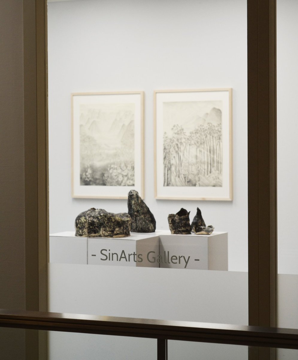 Duo show 'The Scholars Rock' at @SinArts_Gallery in The Hague.

Here I present four drawings depicting 'the Four Noble Ones'. The flowers that represent the different seasons and symbolizing human characteristics a noble person should aspire to. 
On display until 30th of July.
🌸