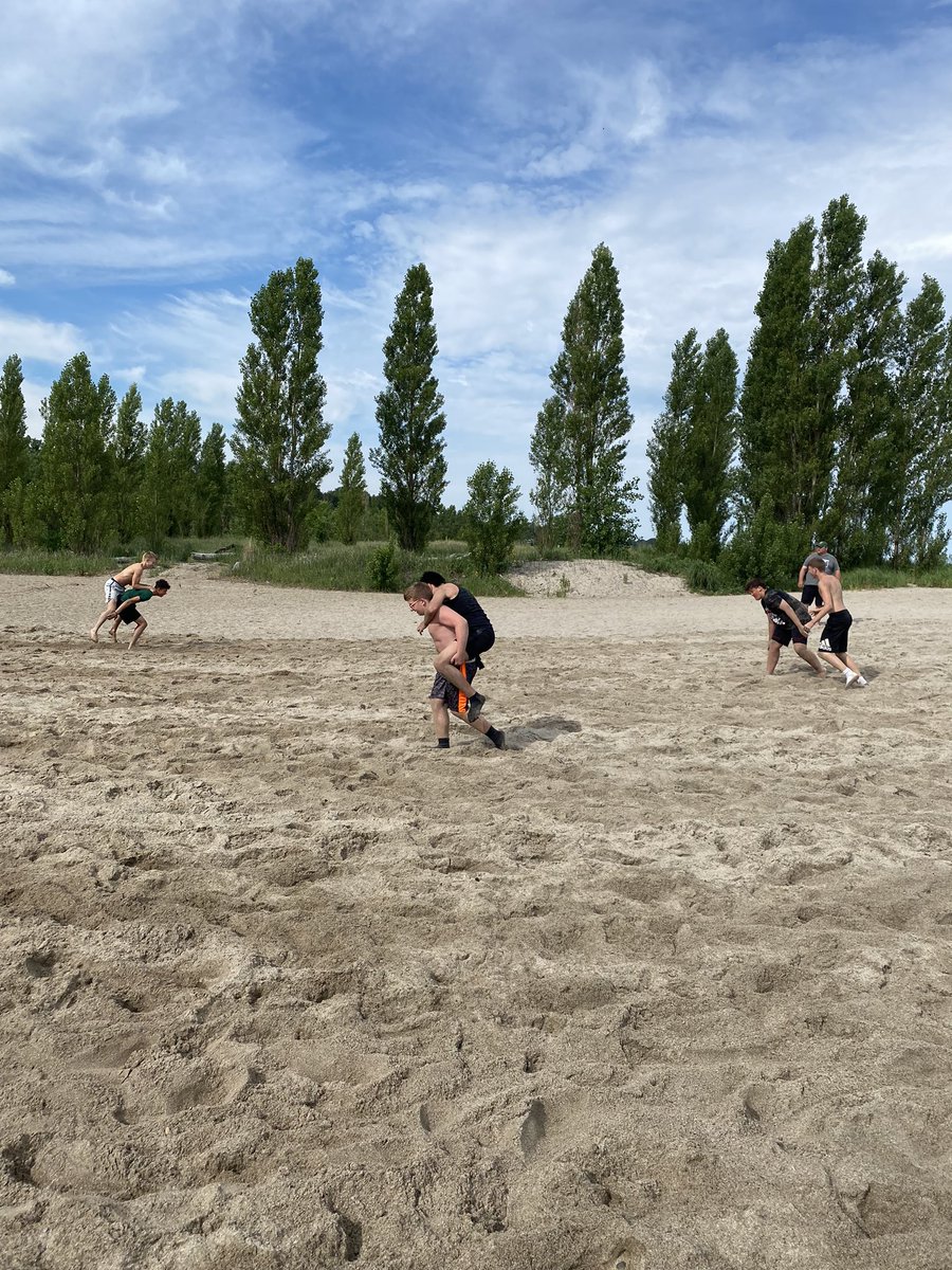 CoachBuzz77's tweet photo. You know we always gonna work. Only place success comes before work is in the dictionary. FUN and challenging workout today. Love to be around these young men! Storm the Beach 2021 ✅
#bulabuilt #EEAT #abmormal https://t.co/OZoDF4iU0A