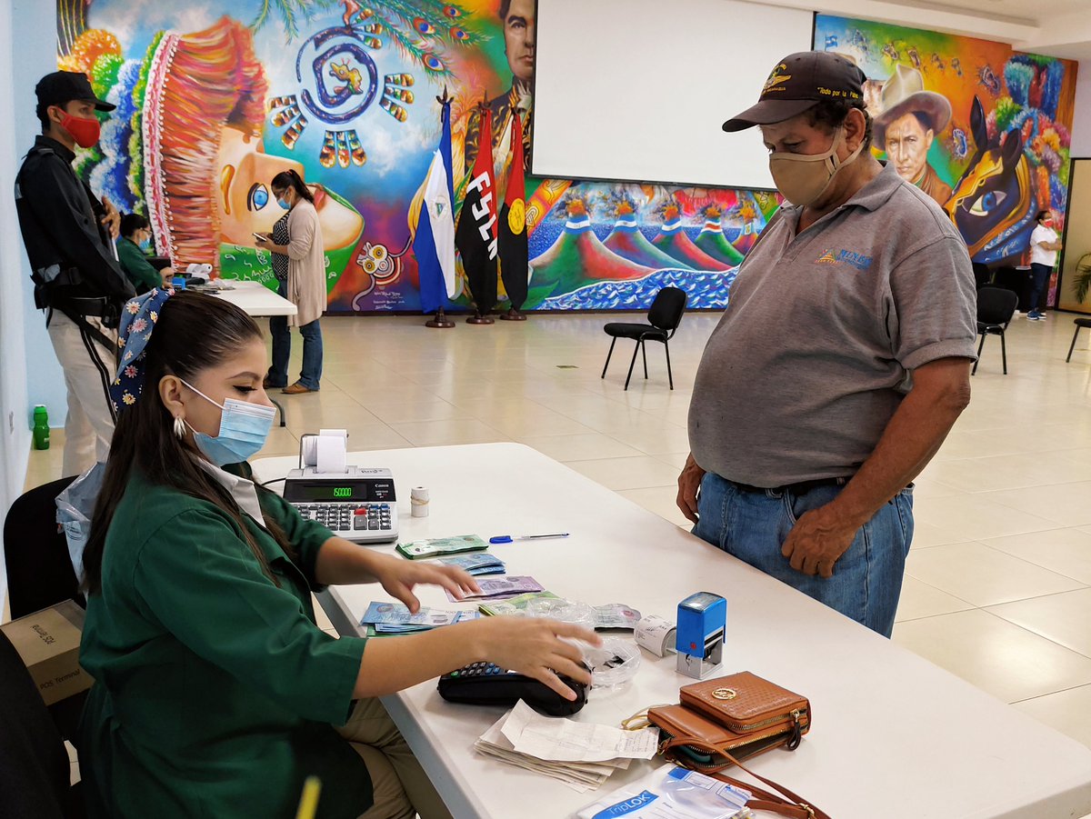 minednicaragua's tweet photo. Gobierno Sandinista garantiza el pago adelantado correspondiente al mes de julio a Servidores Públicos del Ministerio de Educación, en celebración del triunfo de la Revolución Popular Sandinista.

#JulioCaminosDeVictorias
#Nicaragua https://t.co/3si9VQsQrV